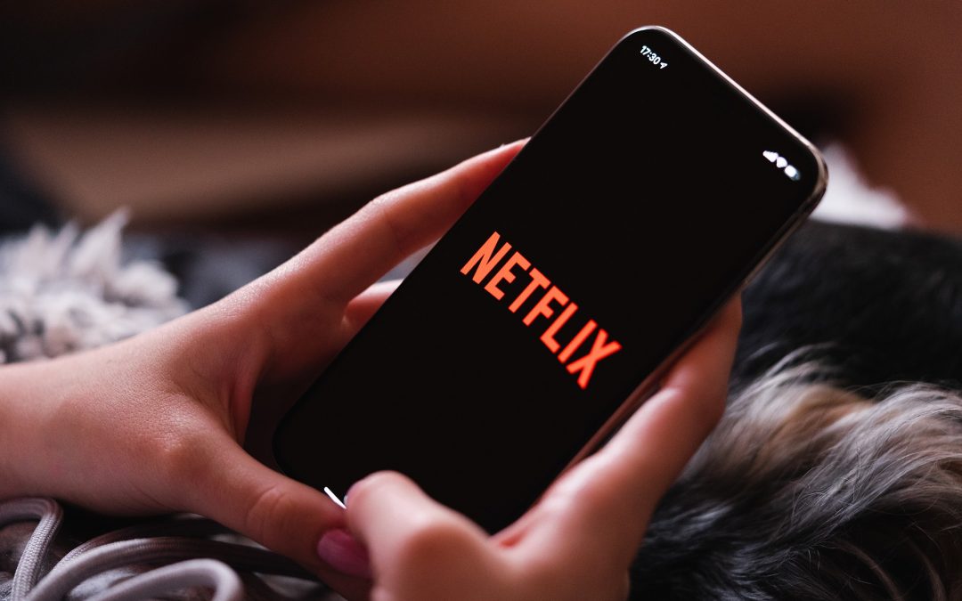 Netflix espera que el nivel con publicidad atraiga a 40 millones de espectadores para el tercer trimestre de 2023