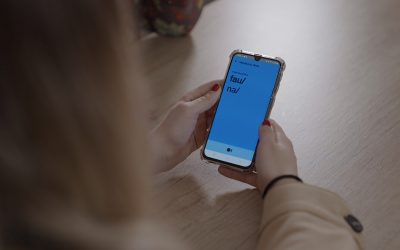 Samsung lanza Impulse, una app con IA para asistir a personas con dificultades en el habla