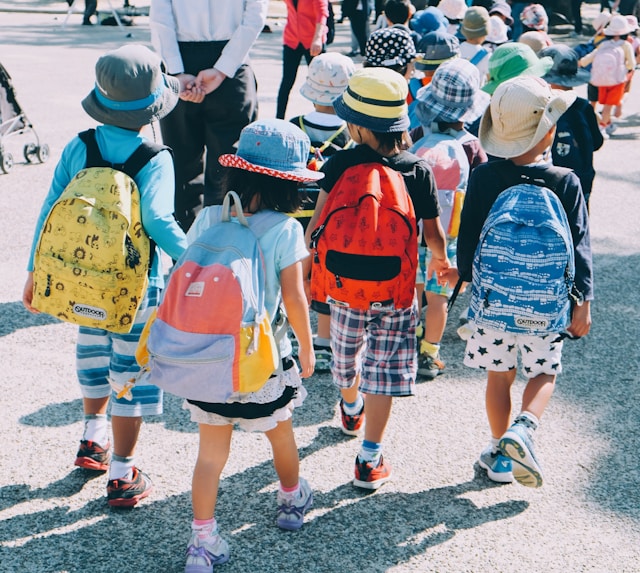 ¿Cuánto es el gasto online promedio en la vuelta al colegio?